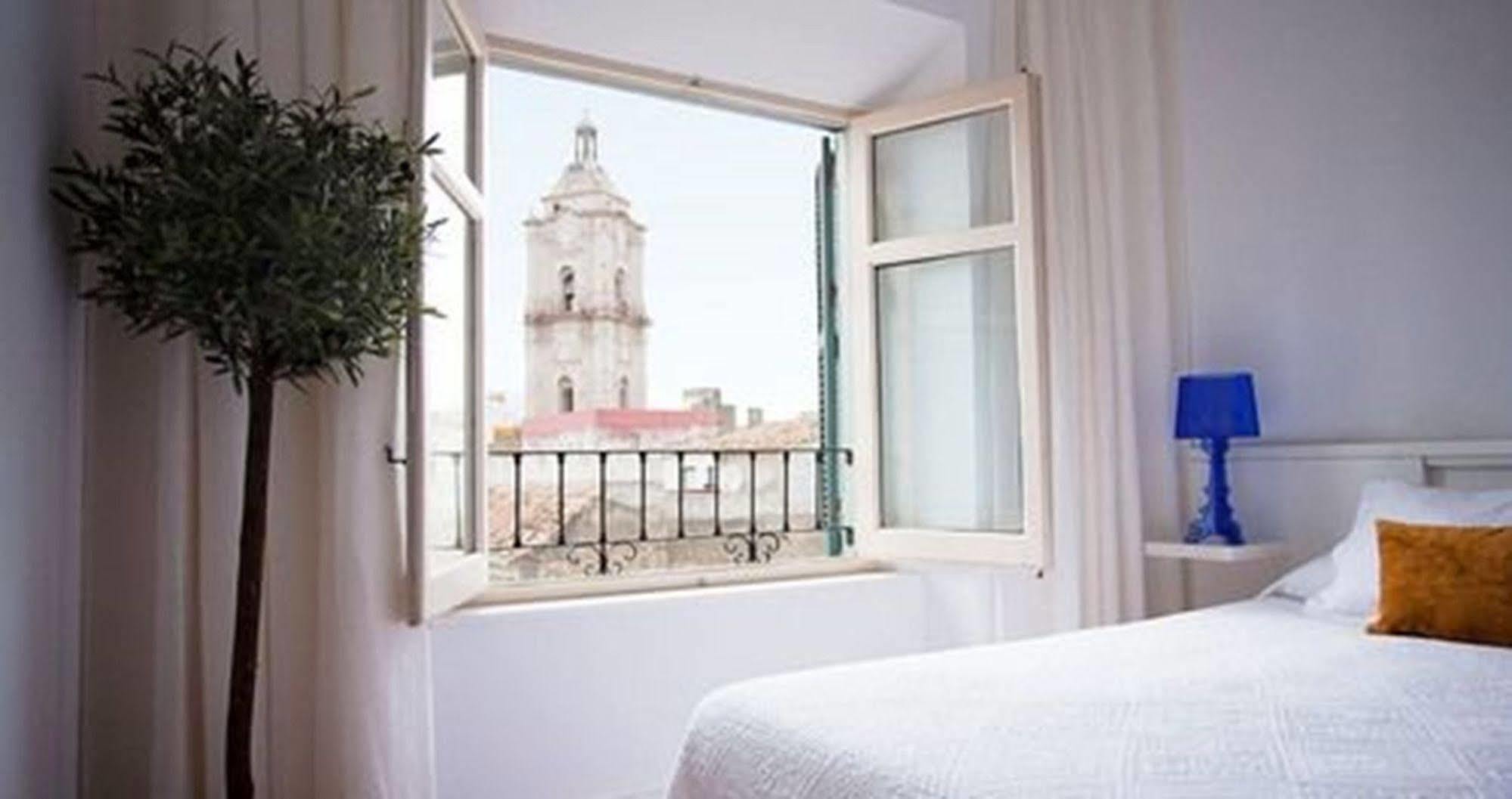 Urbanliving Liborio Málaga Exterior foto