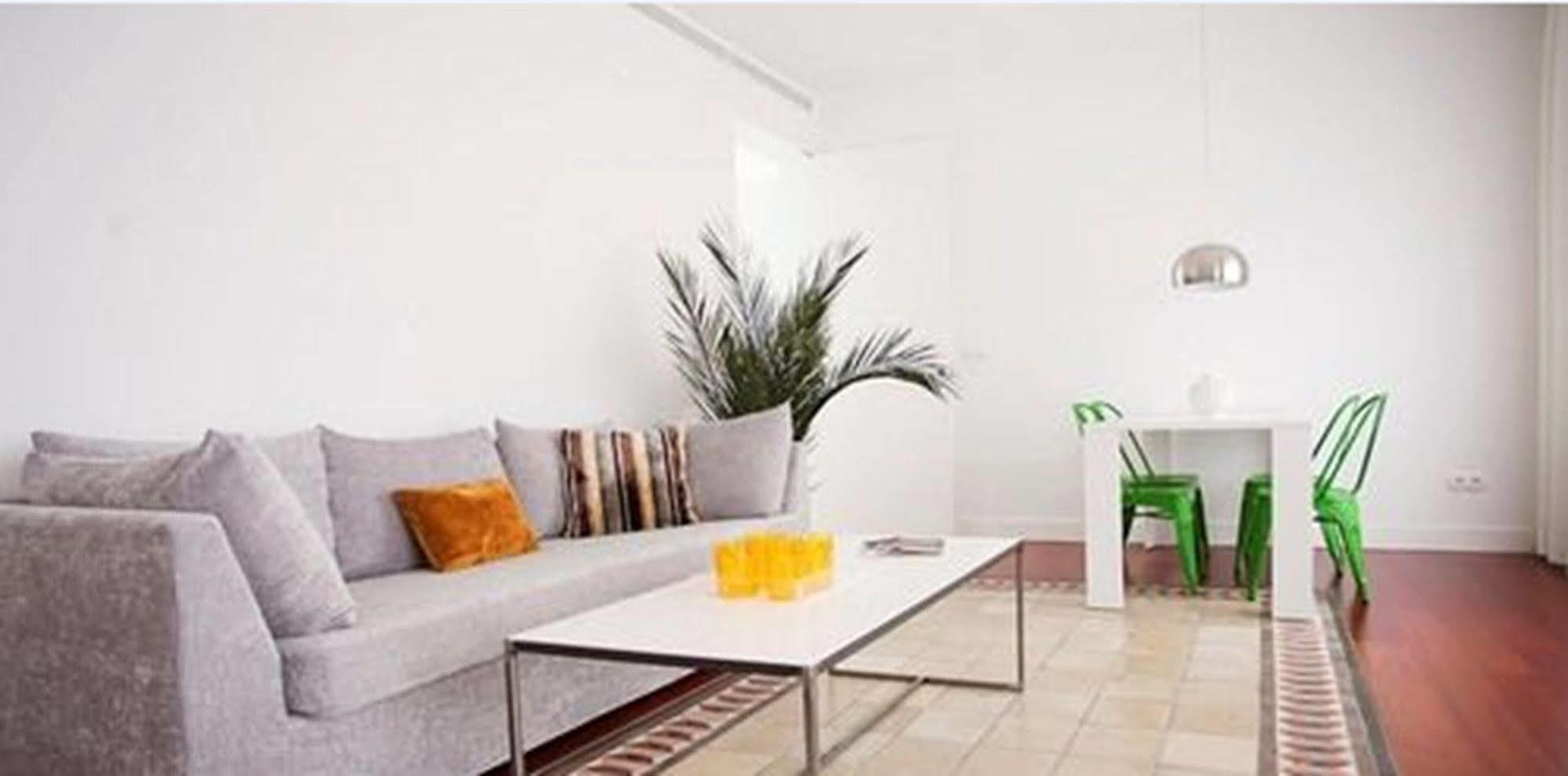Urbanliving Liborio Málaga Exterior foto